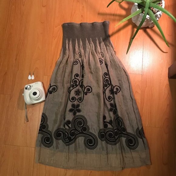 One Size Comfortable Stretchy Waist Skirt - Picture 1 of 3